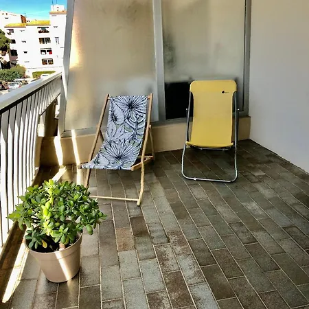 Apartment Plages-portdehyeres-4voyageurs-terrasse