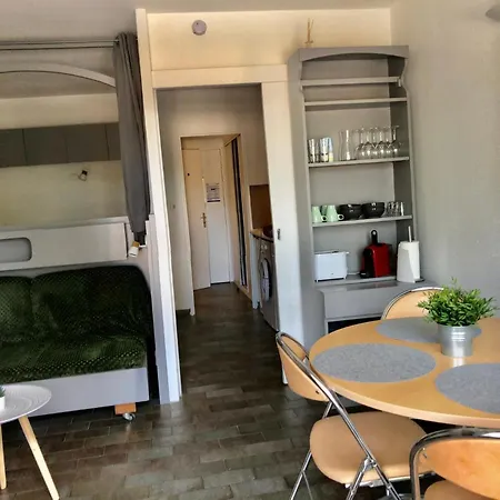 Apartment Plages-portdehyeres-4voyageurs-terrasse