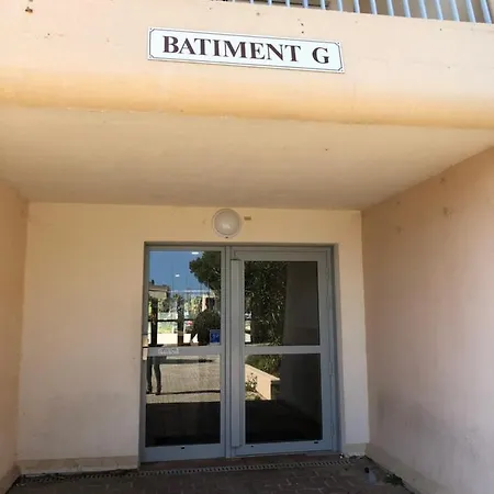 Apartment Plages-portdehyeres-4voyageurs-terrasse